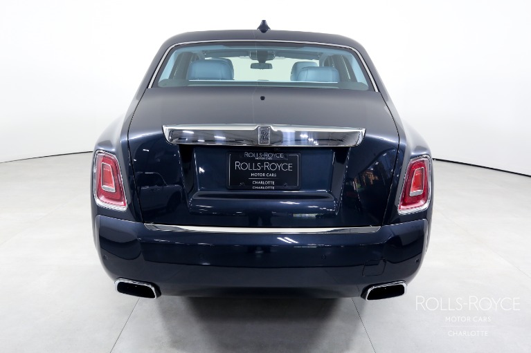 Used-2023-Rolls-Royce-Phantom