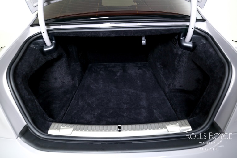 Used-2023-Rolls-Royce-Ghost
