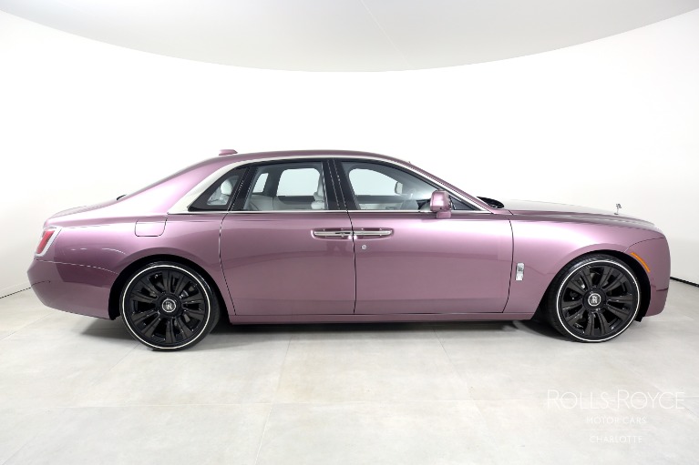 Used-2023-Rolls-Royce-Ghost