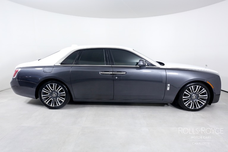 Used-2023-Rolls-Royce-Ghost