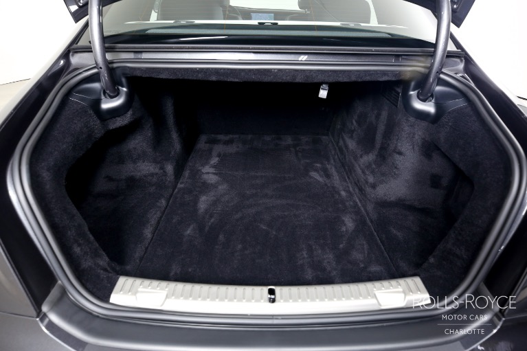 Used-2023-Rolls-Royce-Ghost