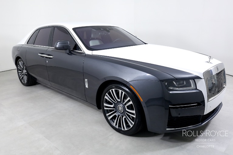 Used-2023-Rolls-Royce-Ghost