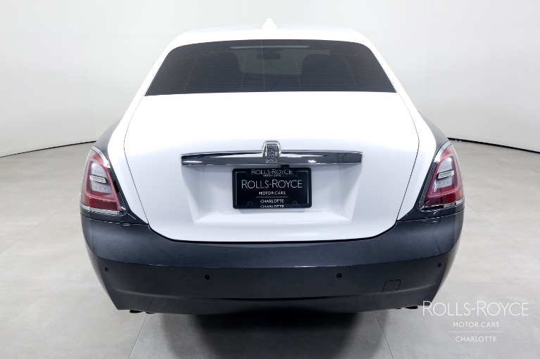 Used-2023-Rolls-Royce-Ghost