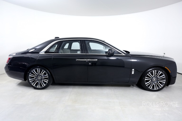 Used-2023-Rolls-Royce-Ghost