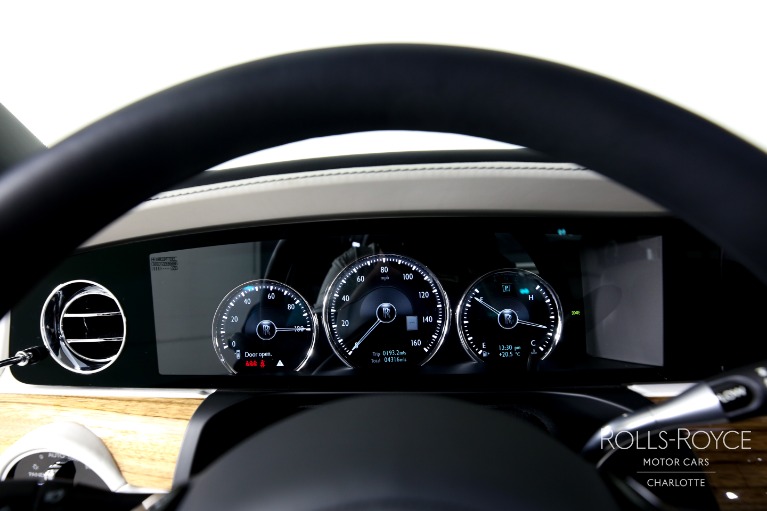 Used-2023-Rolls-Royce-Ghost