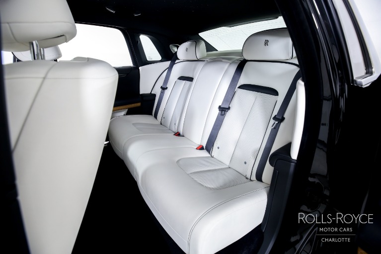 Used-2023-Rolls-Royce-Ghost