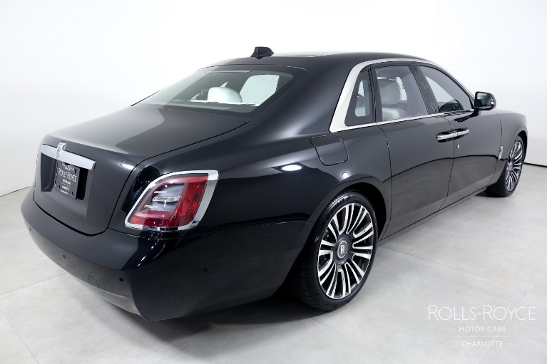 Used-2023-Rolls-Royce-Ghost