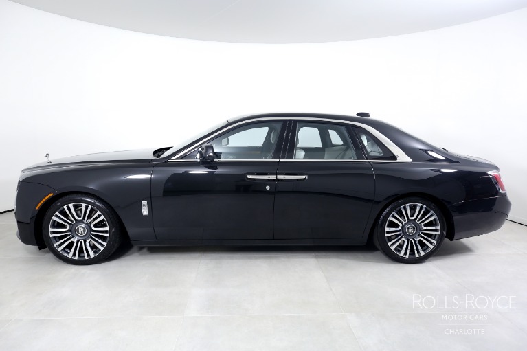 Used-2023-Rolls-Royce-Ghost