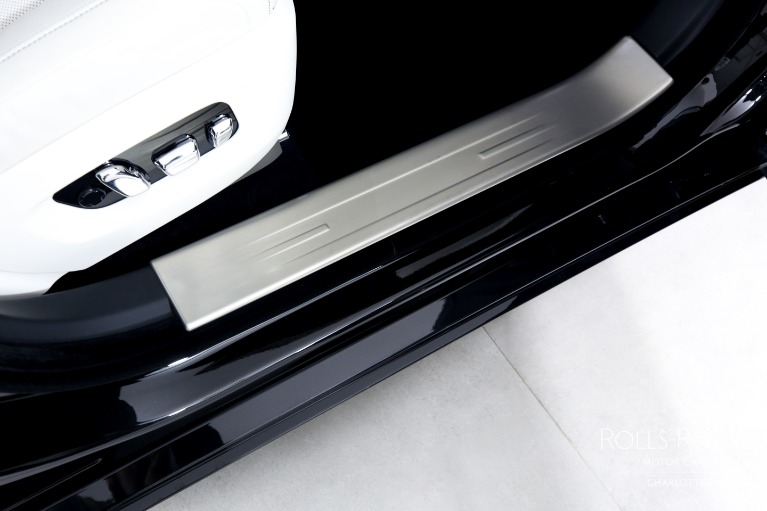 Used-2023-Rolls-Royce-Ghost