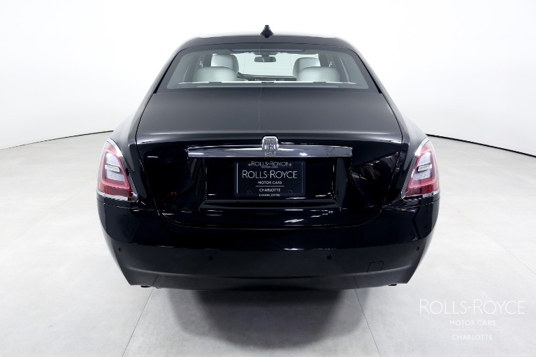 Used-2023-Rolls-Royce-Ghost