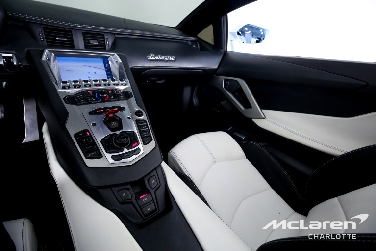 Used-2015-Lamborghini-Aventador-LP-700-4