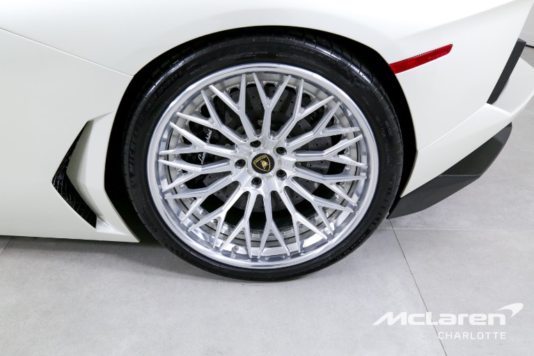 Used-2015-Lamborghini-Aventador-LP-700-4