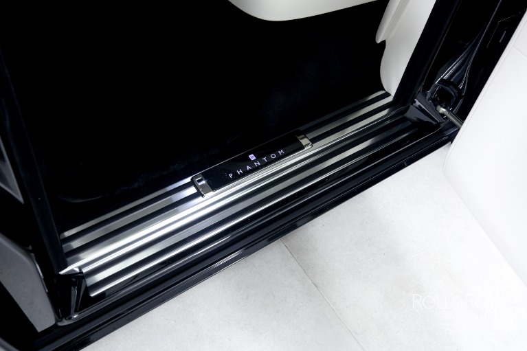 New-2023-Rolls-Royce-Phantom