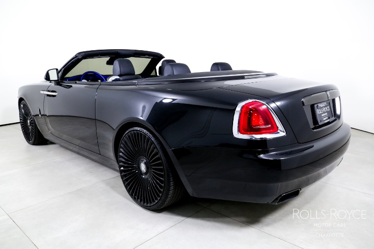Used-2018-Rolls-Royce-Black-Badge-Dawn