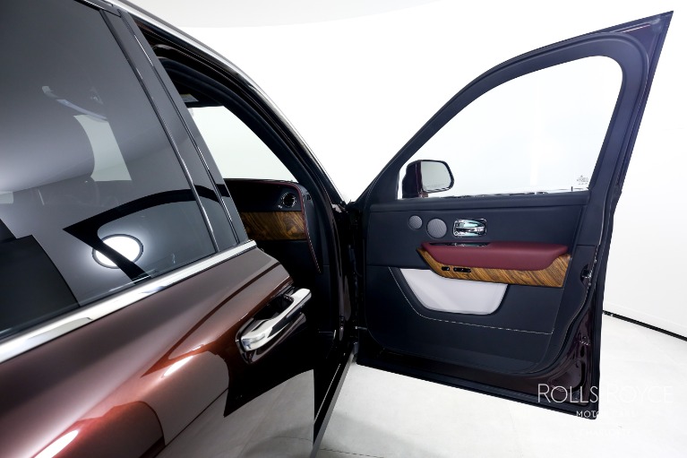 Used-2023-Rolls-Royce-Cullinan