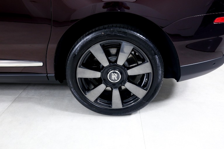 Used-2023-Rolls-Royce-Cullinan