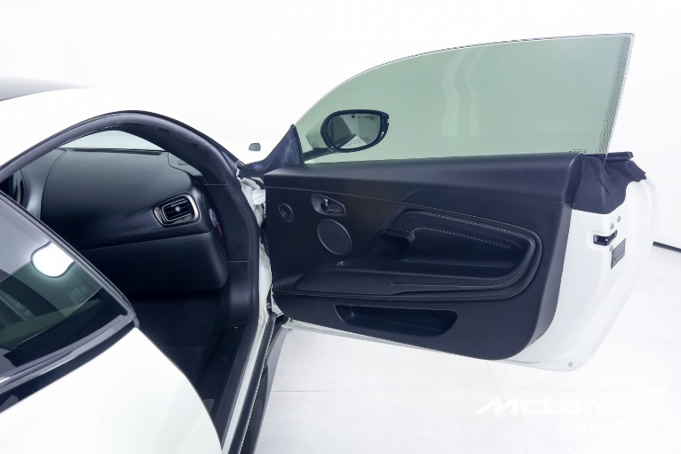 Used-2018-Aston-Martin-DB11-V12