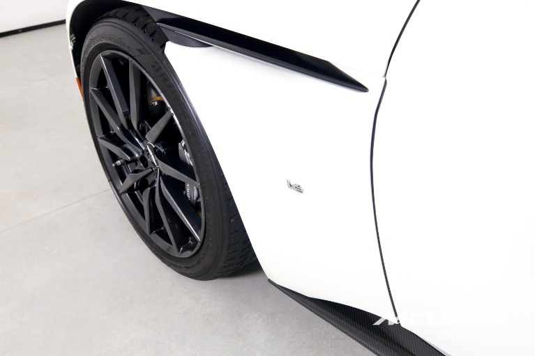 Used-2018-Aston-Martin-DB11-V12