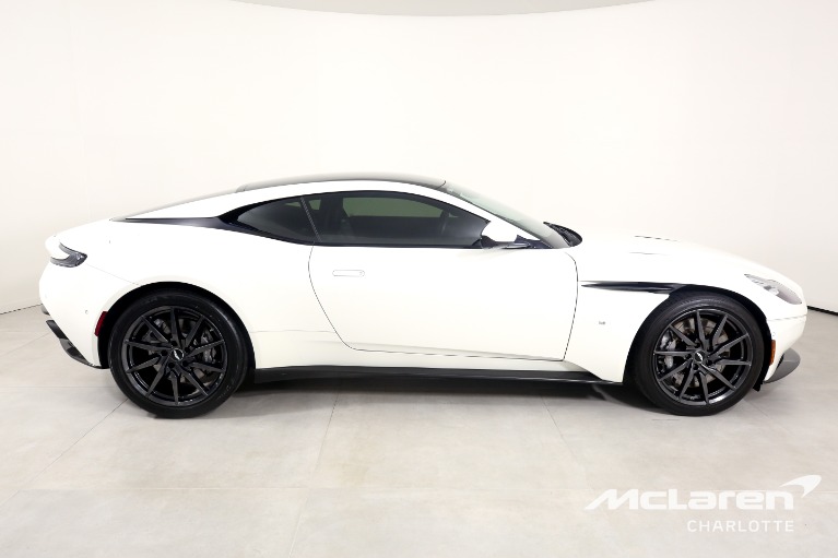 Used-2018-Aston-Martin-DB11-V12
