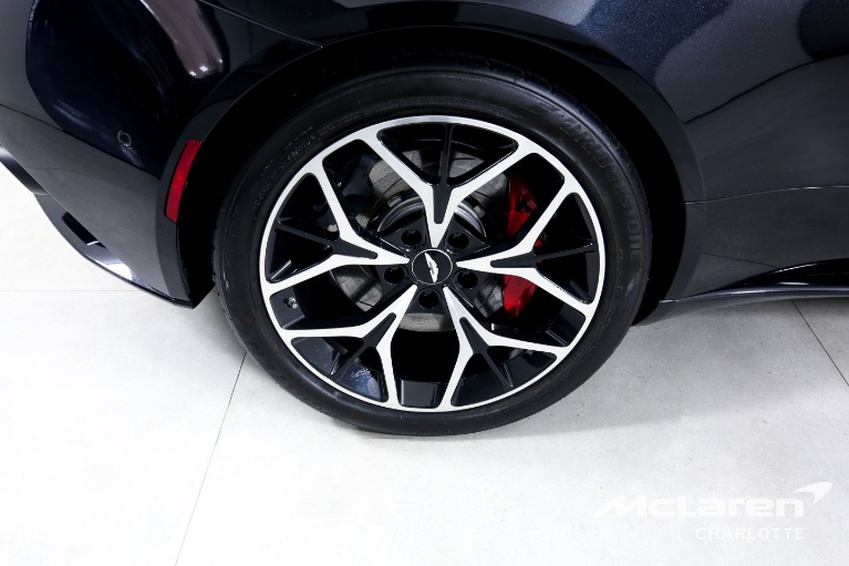 Used-2019-Aston-Martin-DB11-Volante