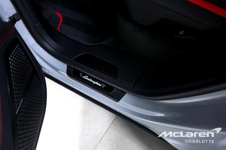 Used-2023-Lamborghini-Urus-S