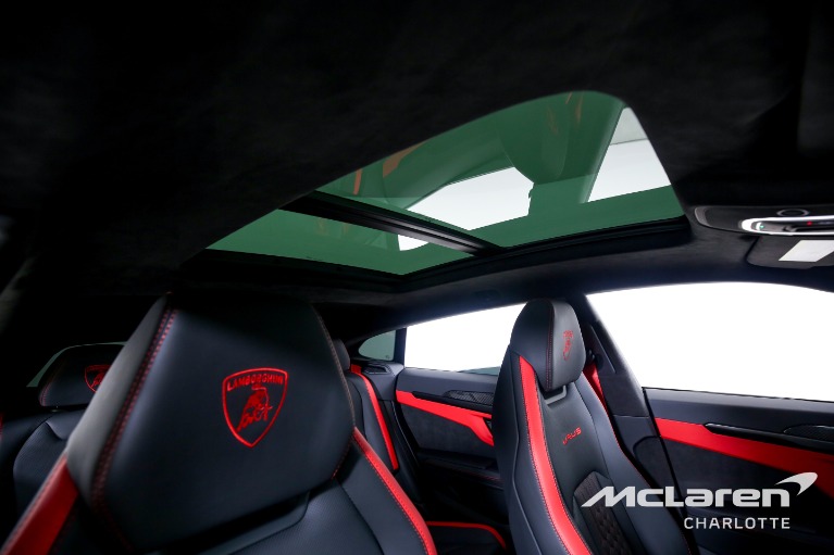 Used-2023-Lamborghini-Urus-S