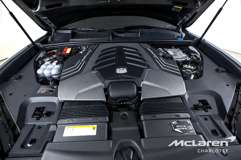 Used-2023-Lamborghini-Urus-S