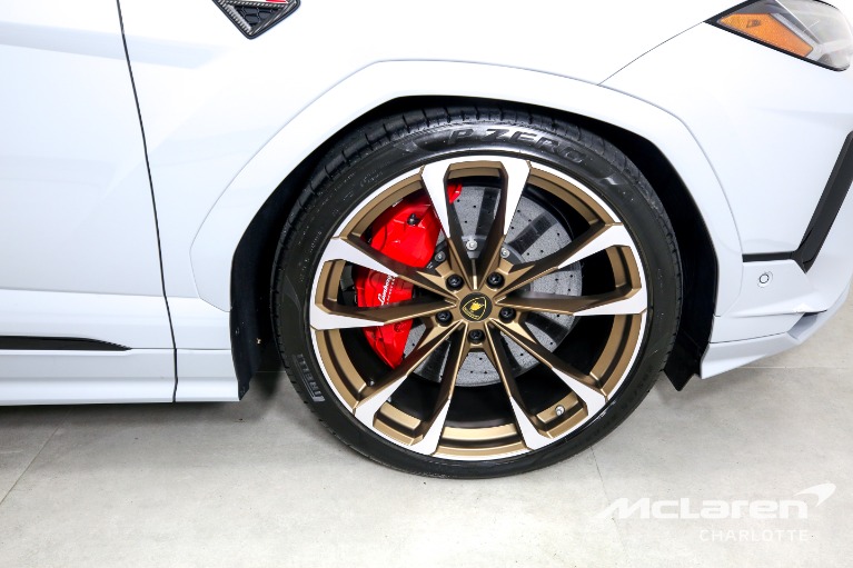 Used-2023-Lamborghini-Urus-S