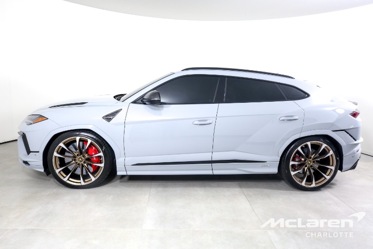 Used-2023-Lamborghini-Urus-S