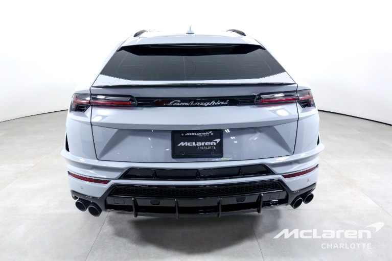 Used-2023-Lamborghini-Urus-S