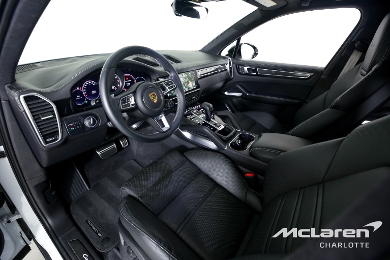 Used-2022-Porsche-Cayenne-Turbo