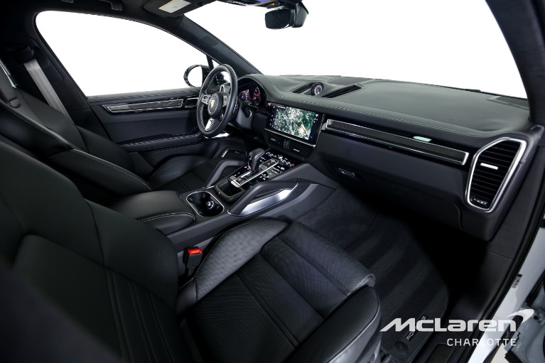 Used-2022-Porsche-Cayenne-Turbo