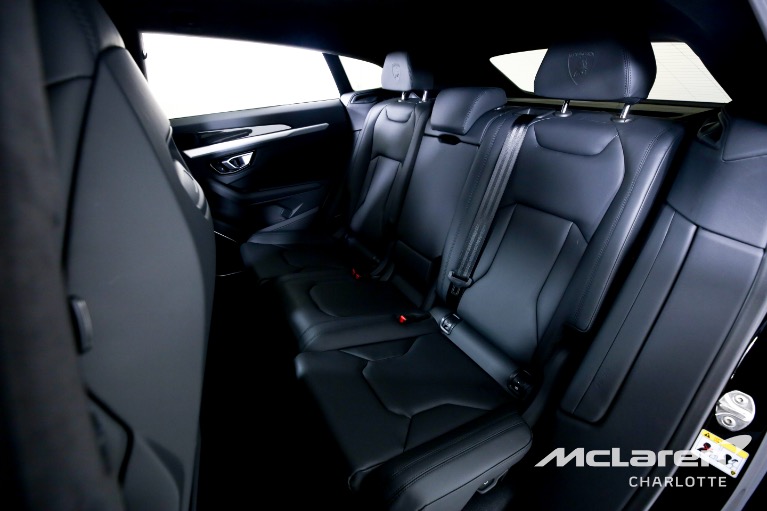 Used-2023-Lamborghini-Urus-S
