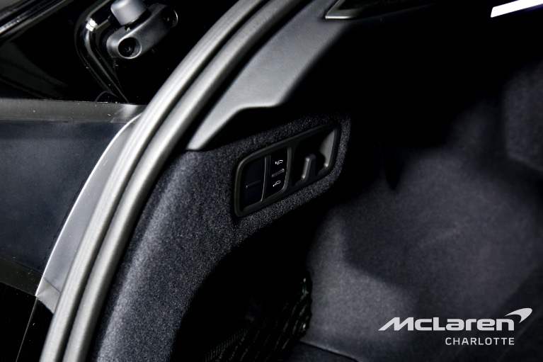 Used-2023-Lamborghini-Urus-S