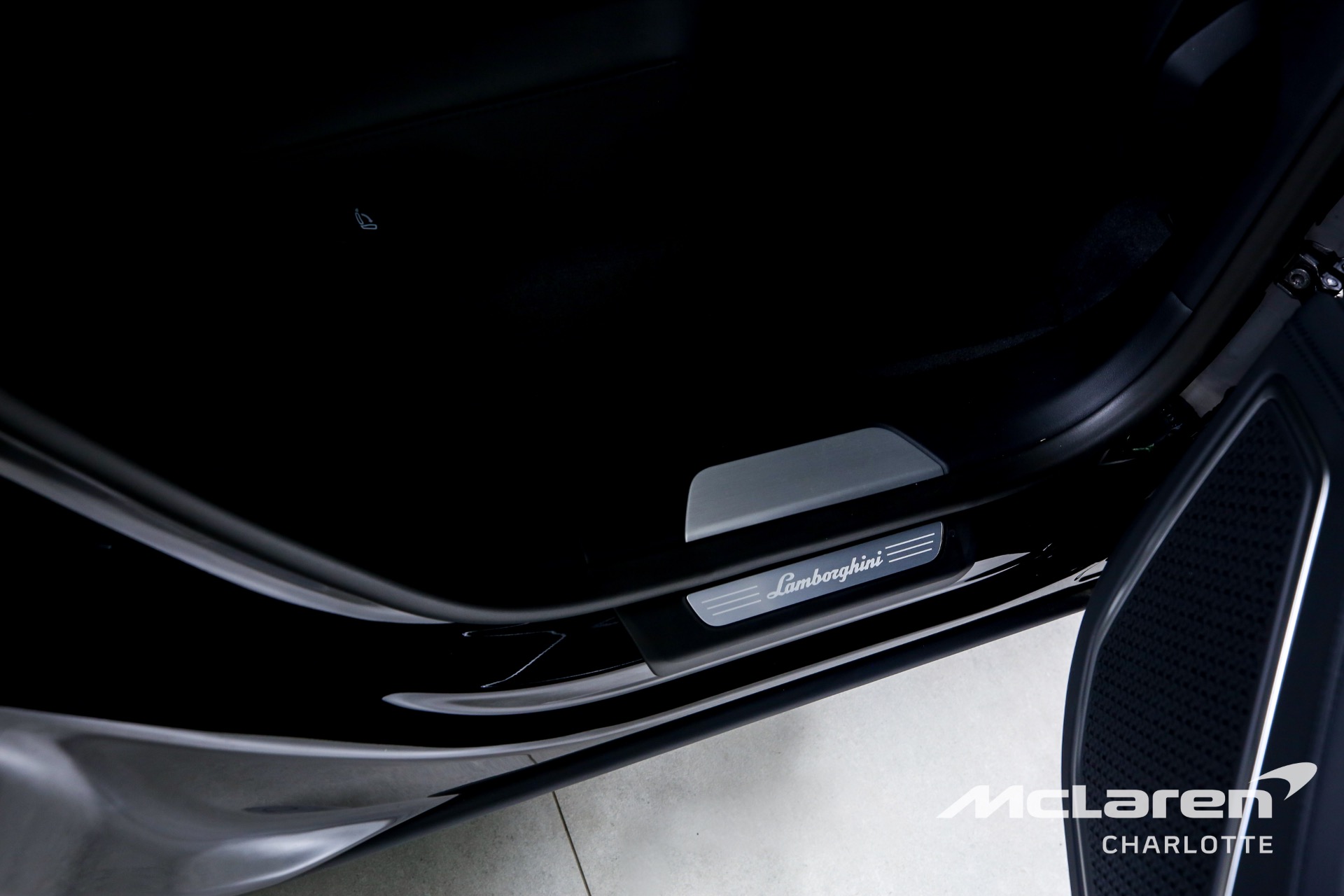 Used 2023 Lamborghini Urus S | Charlotte, NC