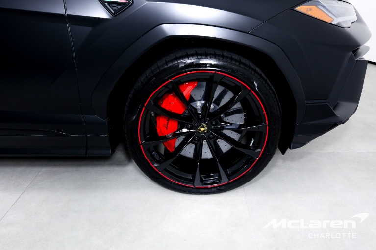 Used-2023-Lamborghini-Urus-S