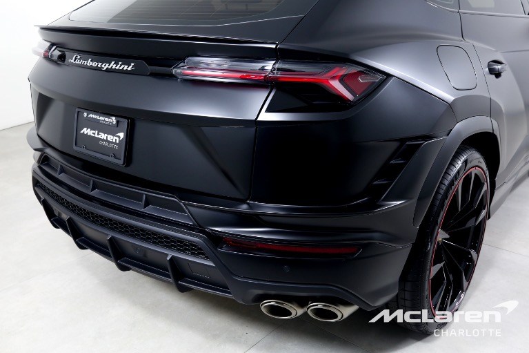 Used-2023-Lamborghini-Urus-S