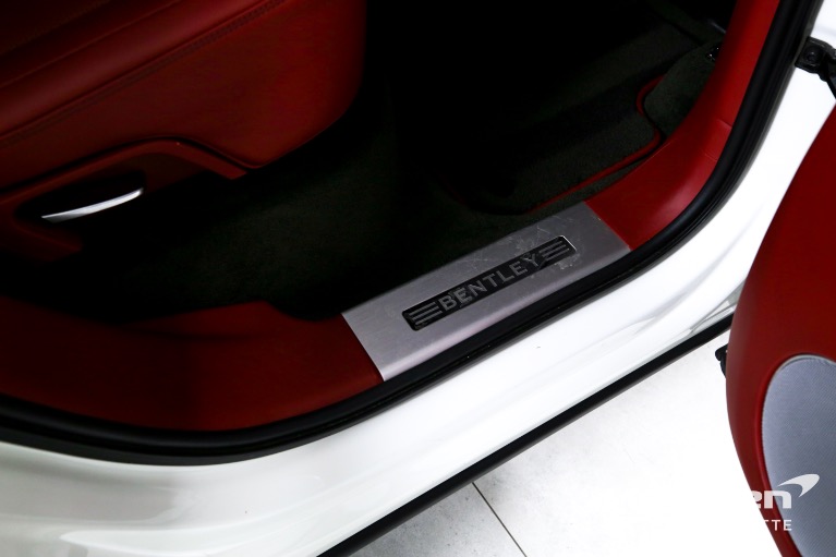 Used-2021-Bentley-Bentayga-V8