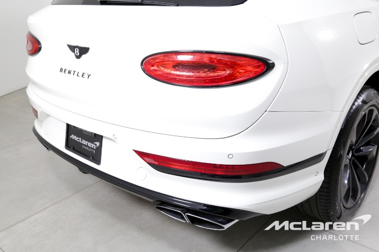 Used-2021-Bentley-Bentayga-V8