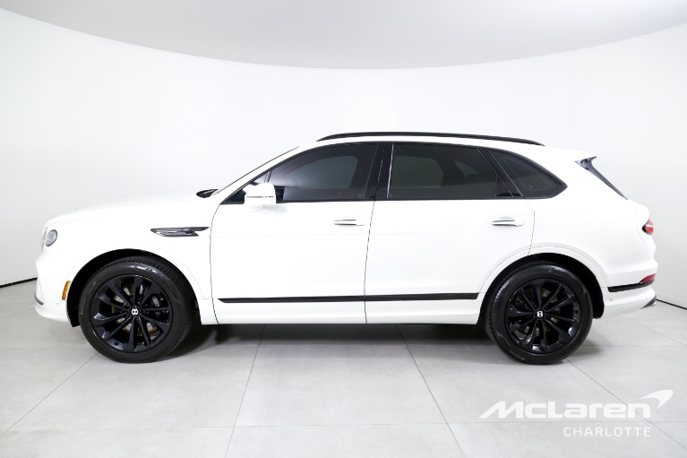 Used-2021-Bentley-Bentayga-V8