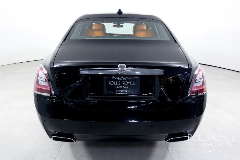 Used-2023-Rolls-Royce-Ghost