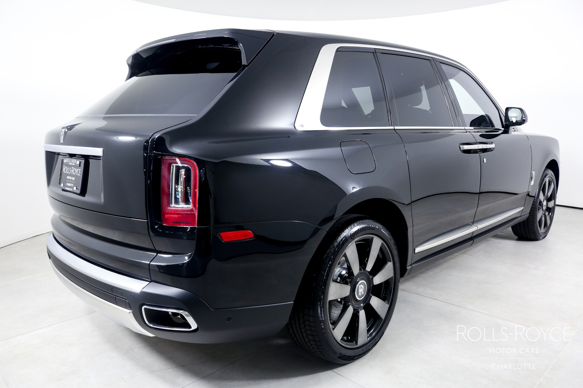 2023 Rolls-Royce Cullinan Review, Pricing, New Cullinan SUV Models