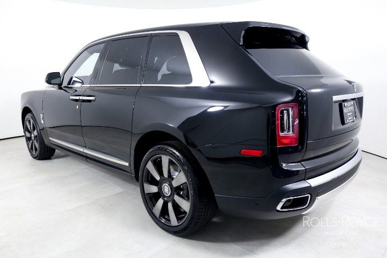 Used-2023-Rolls-Royce-Cullinan