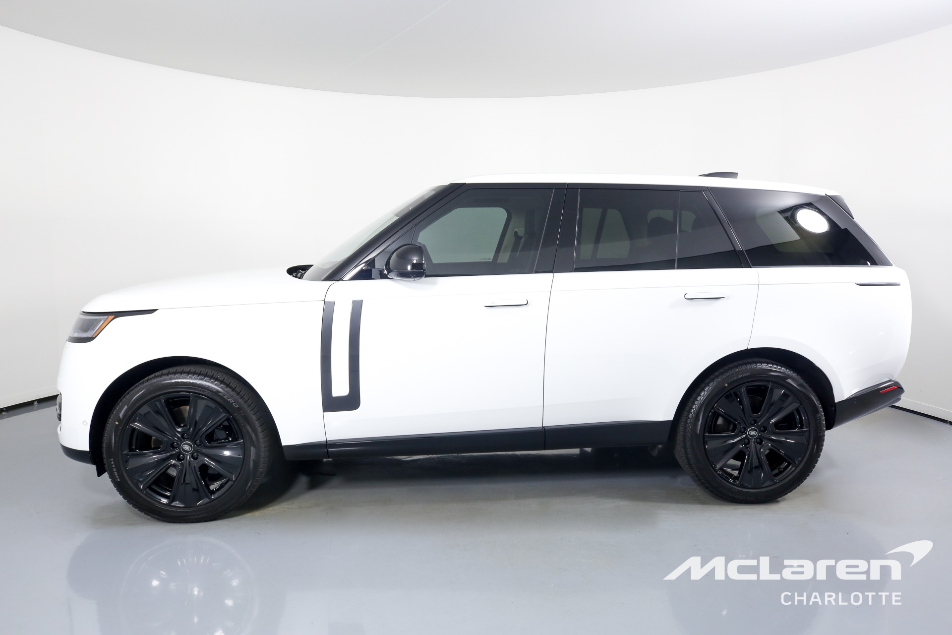 Used 2023 Land Rover Range Rover P530 SE | Charlotte, NC