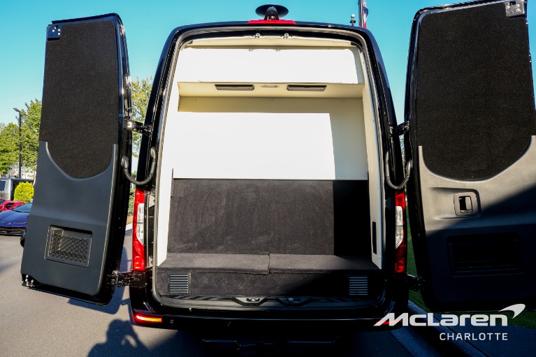 New-2024-Mercedes-Benz-Sprinter-3500XD