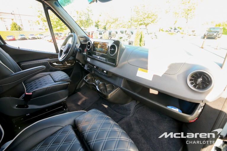 New-2024-Mercedes-Benz-Sprinter-3500XD