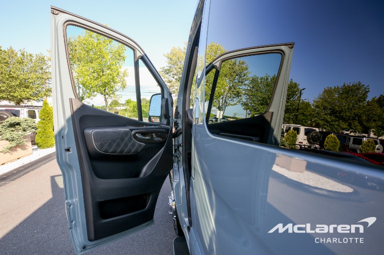 New-2024-Mercedes-Benz-Sprinter-3500XD