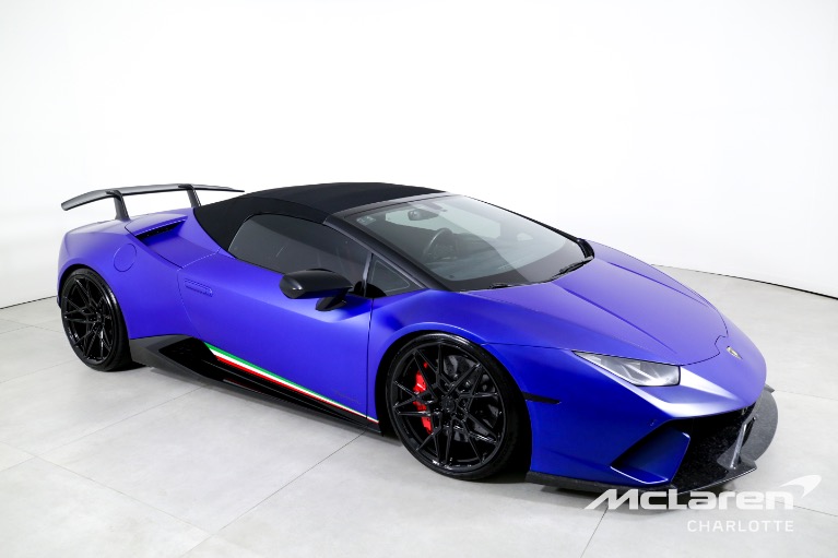 Used-2019-Lamborghini-Huracan-LP-640-4-Performante-Spyder