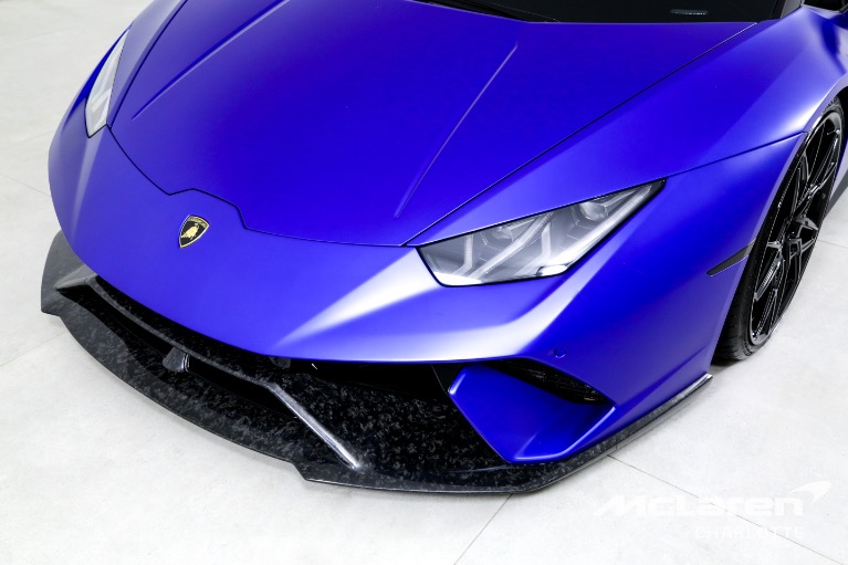 Used-2019-Lamborghini-Huracan-LP-640-4-Performante-Spyder