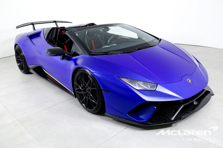 Used-2019-Lamborghini-Huracan-LP-640-4-Performante-Spyder